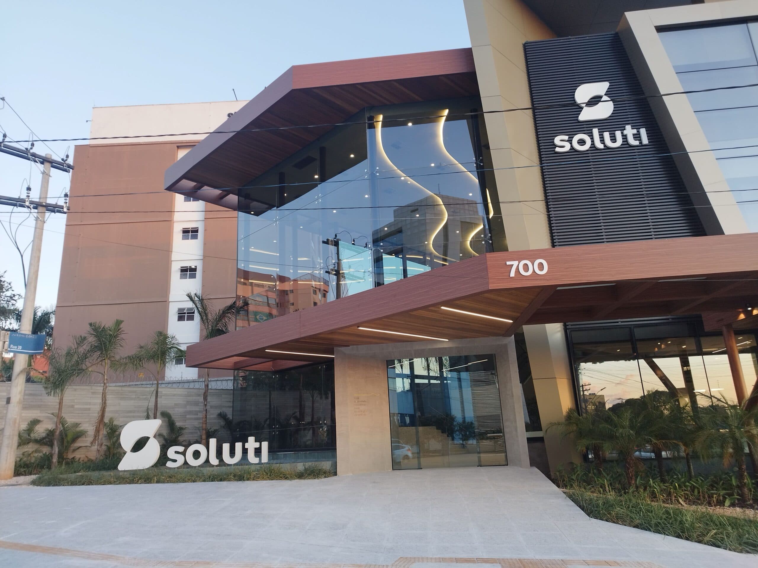 Foto 4 do projeto Sede Soluti em Goiânia