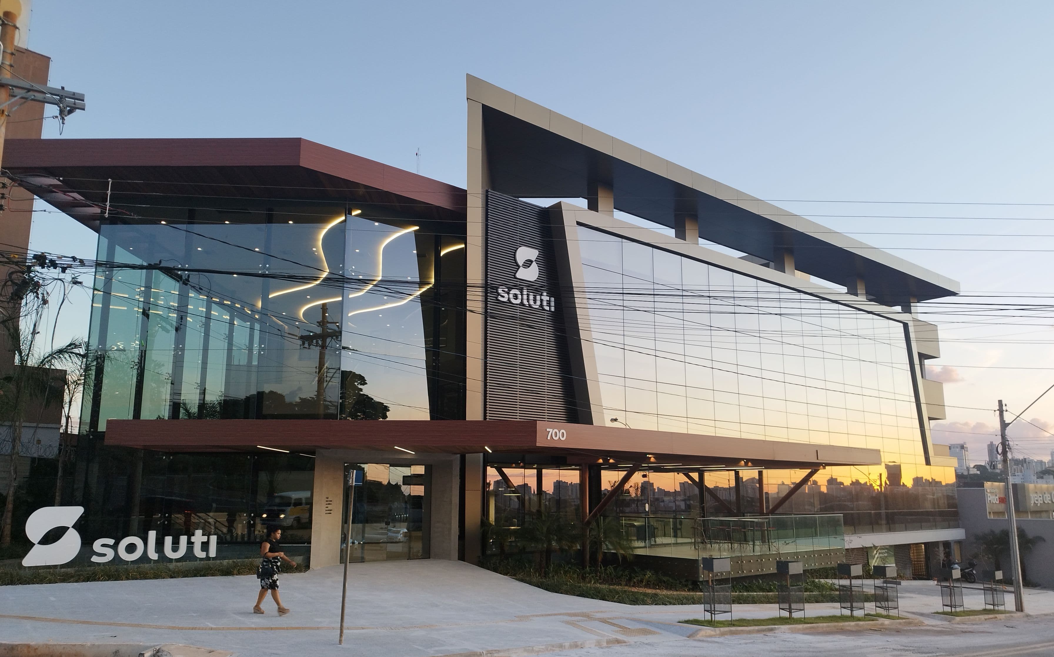 Foto 5 do projeto Sede Soluti em Goiânia